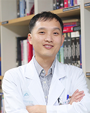 정병관님의 목록 이미지입니다.